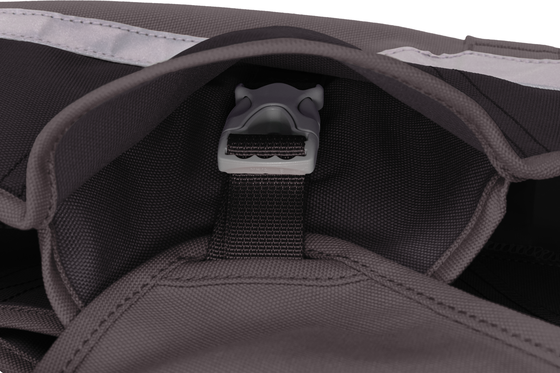 0577-Lumenglow-Hi-Viz-Jacket-Grainte-Gray-Buckle-SMALL.png