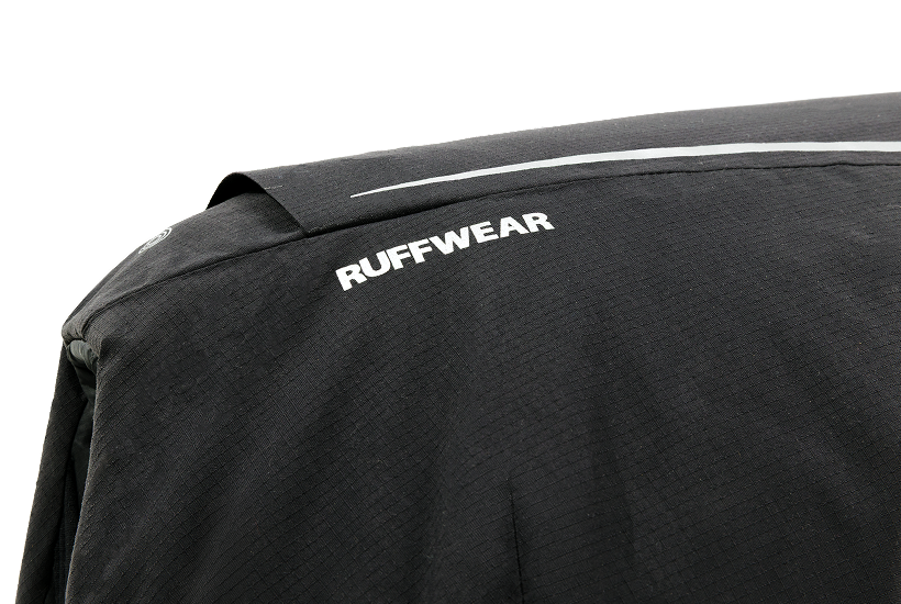 Powderhound-Coverall_0006s_0000_Generative-Fill-9_3.png
